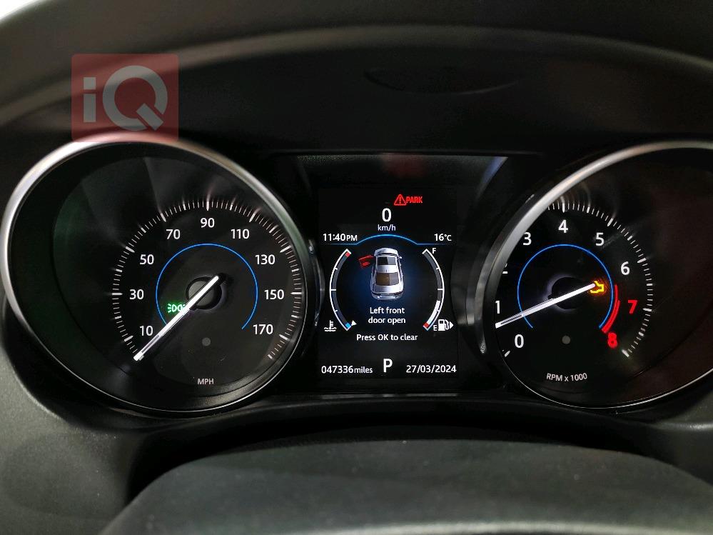 Jaguar XE